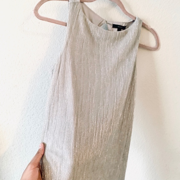 (‼️SOLD‼️) Shift Dress in Iridescent Silver Tones - Picture 4 of 4